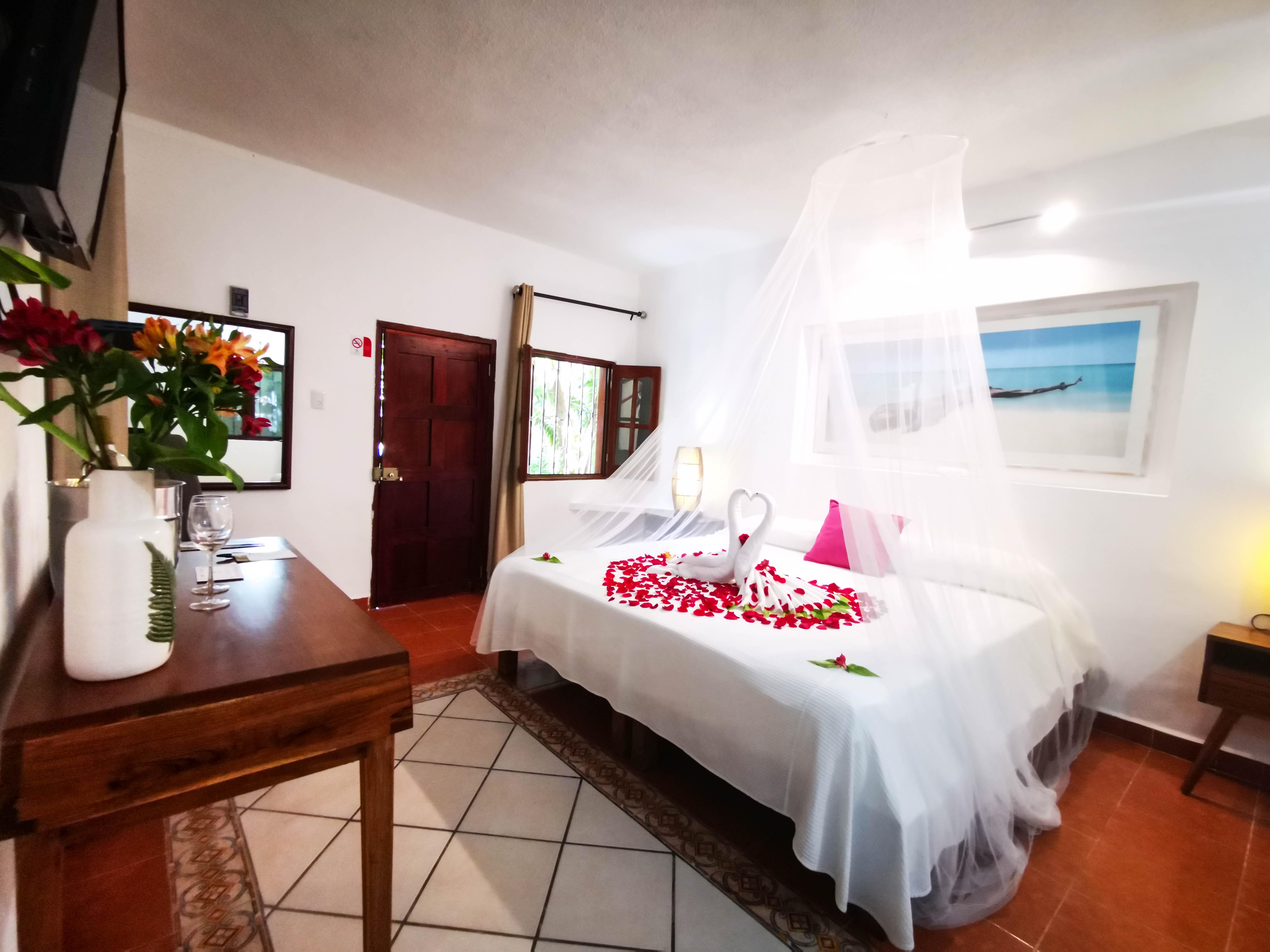 Hotel Hulku Playa del Carmen Esterno foto