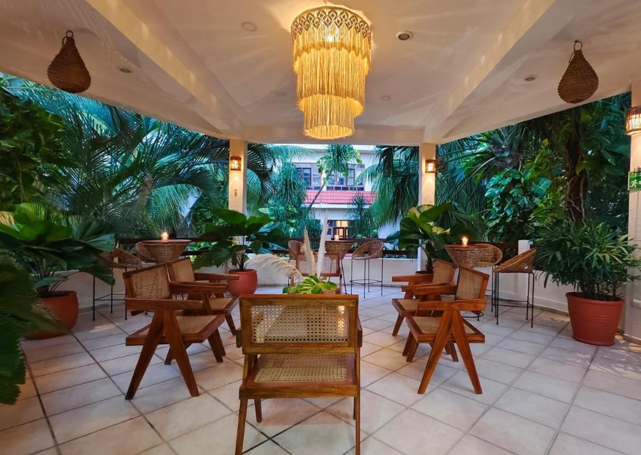 Hotel Hulku Playa del Carmen Esterno foto