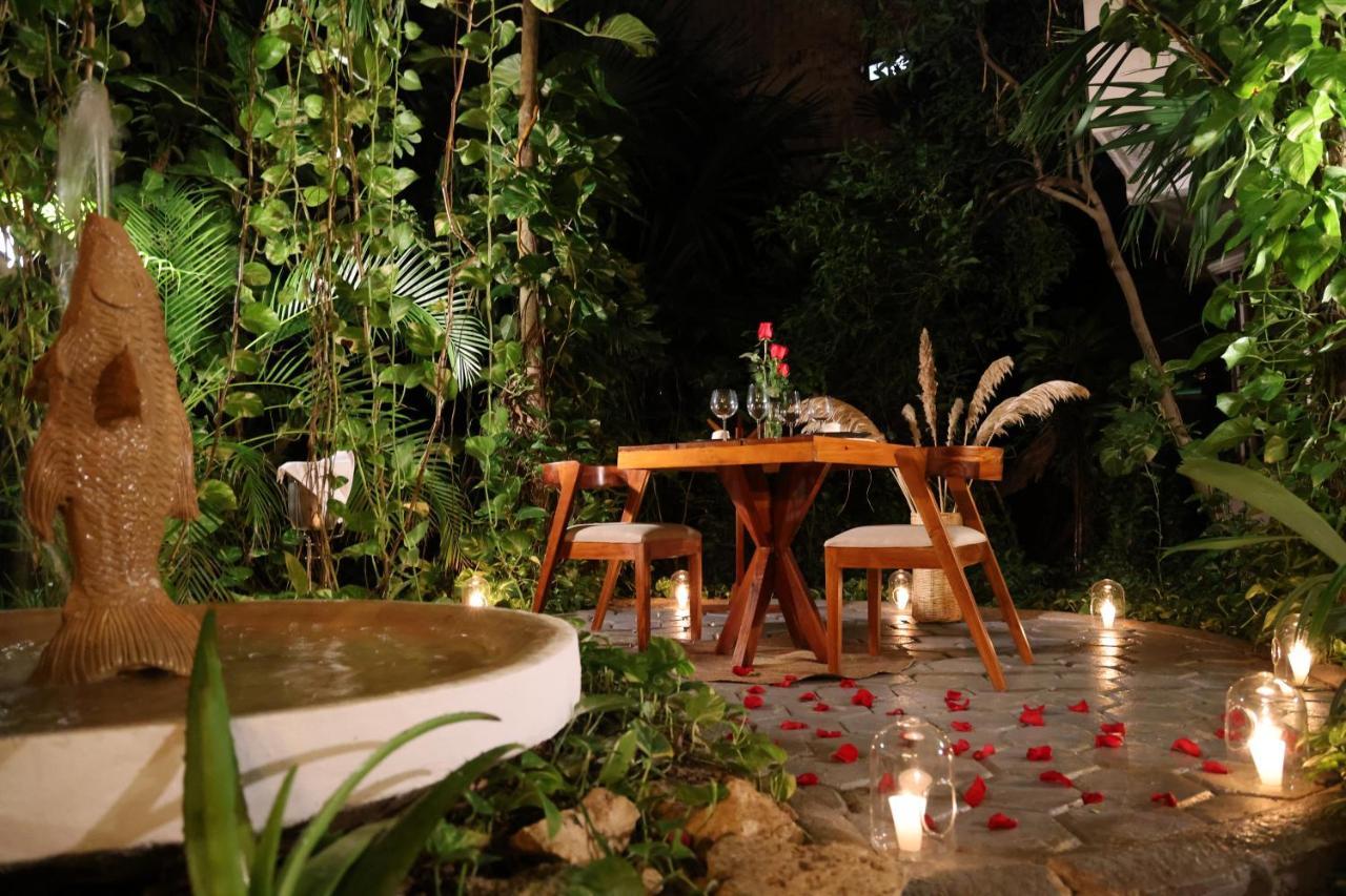 Hotel Hulku Playa del Carmen Esterno foto