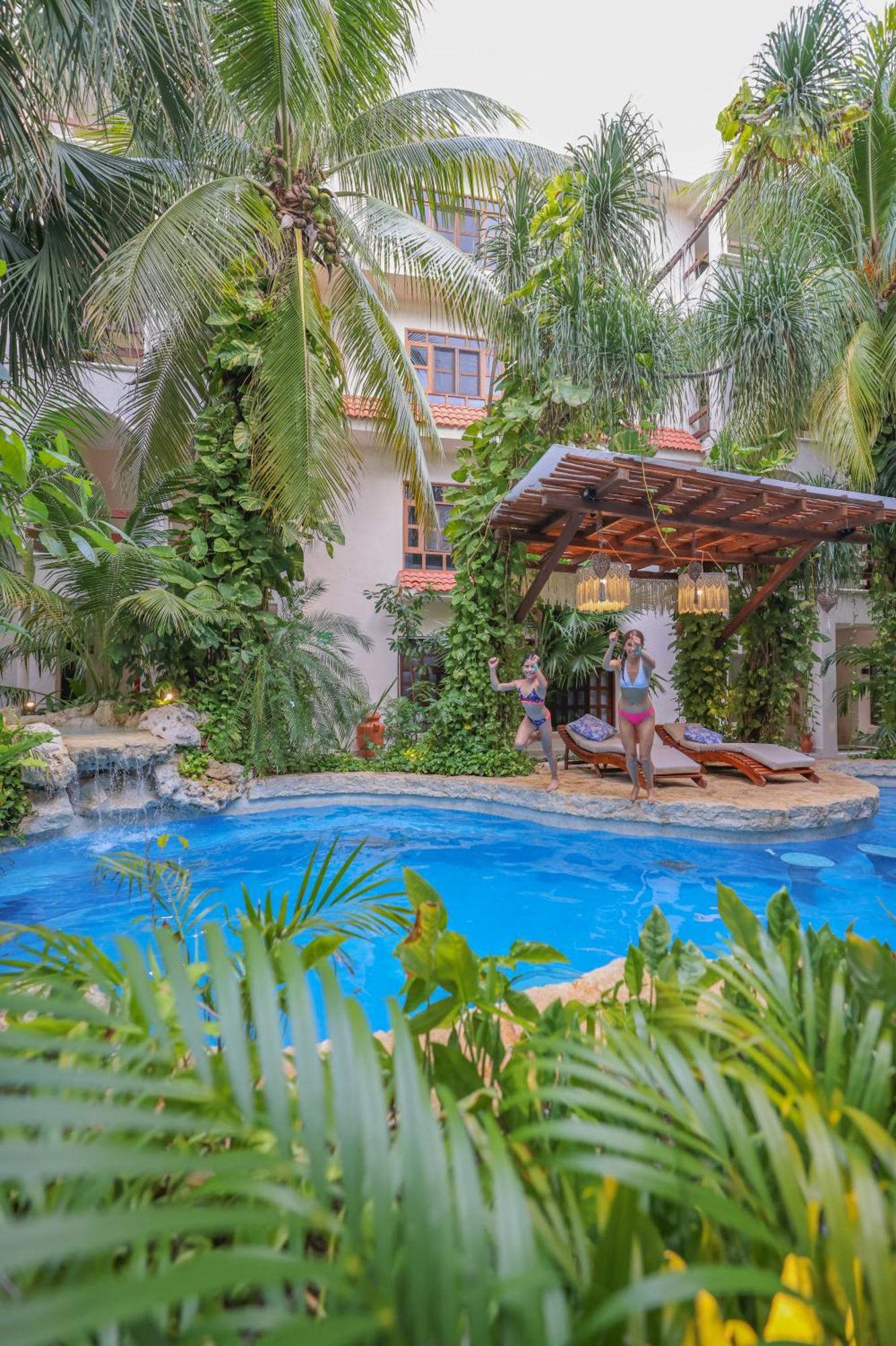 Hotel Hulku Playa del Carmen Esterno foto